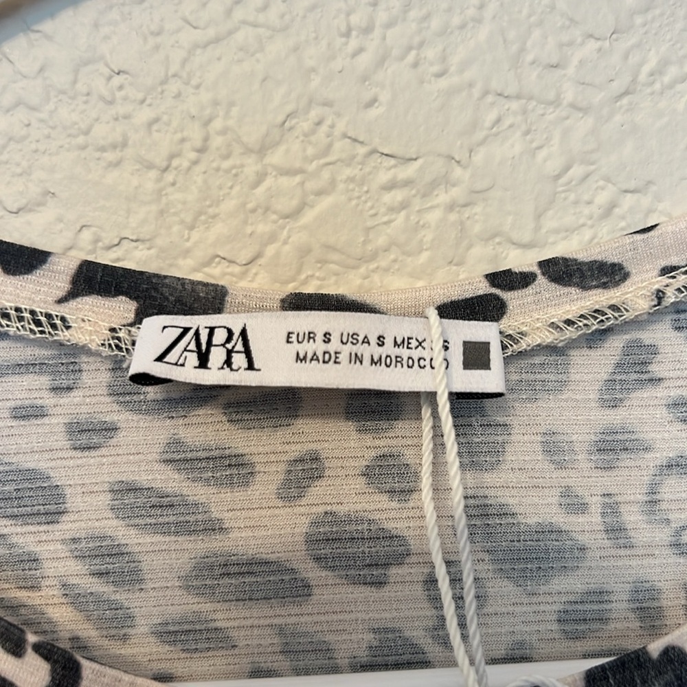 Small Zara Faded Leopard Ruffle Midi Dress - Picture 13 of 13